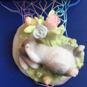 NWOT Vintage 1990s Russ handpainted bunny figurine